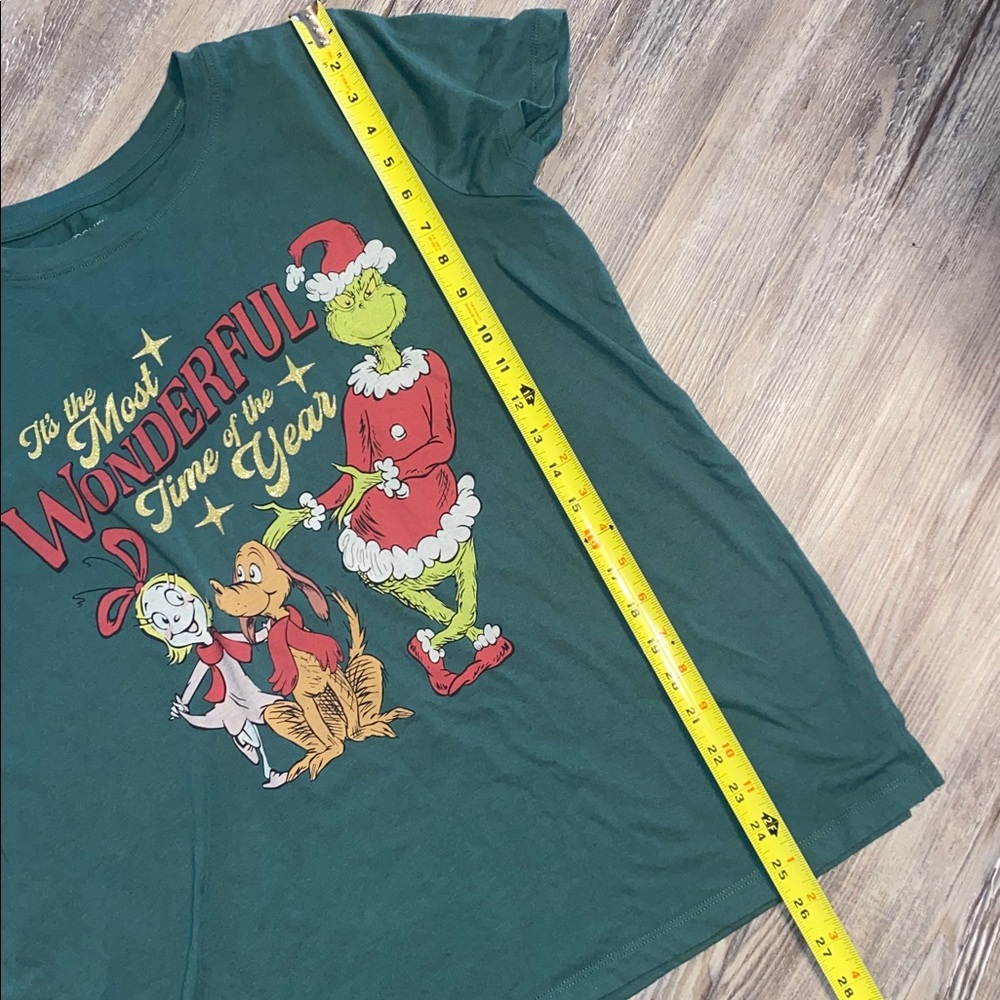 EUC MAURICES Grinch Christmas Tee XL - Picture 6 of 7